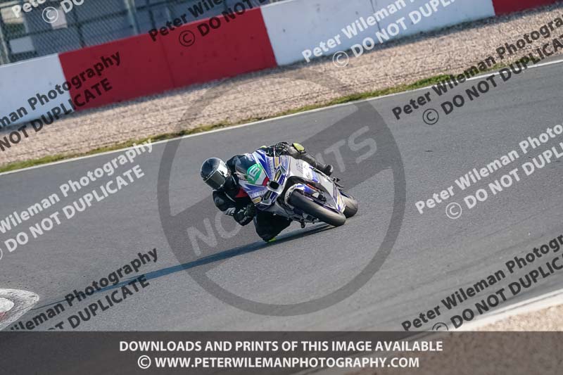 donington no limits trackday;donington park photographs;donington trackday photographs;no limits trackdays;peter wileman photography;trackday digital images;trackday photos